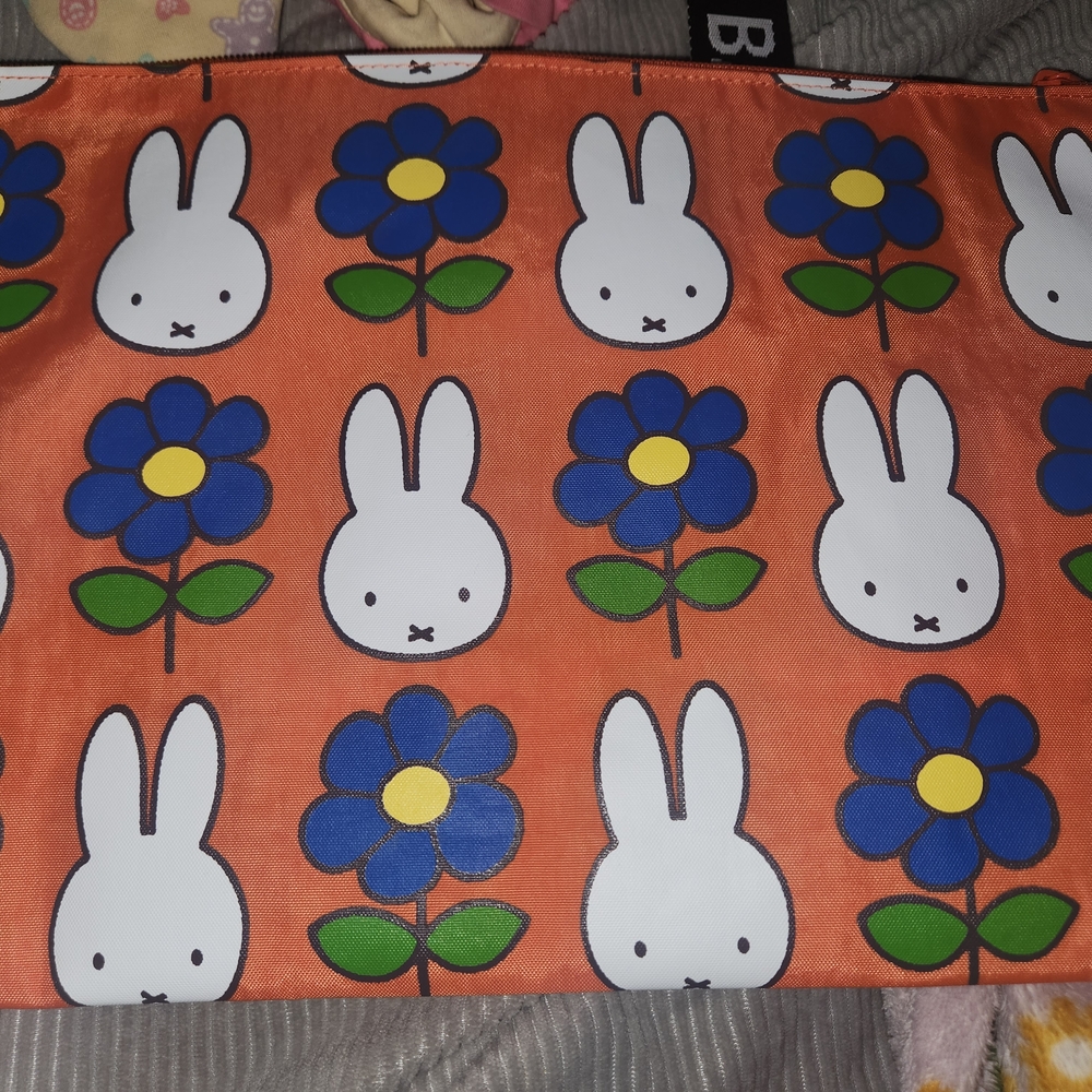 BAGGU X Miffy Large Go Pouch